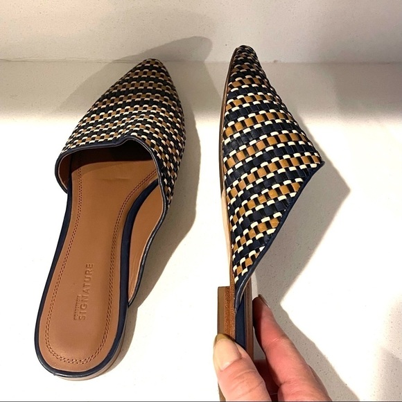Navy and tan woven mule - Picture 13 of 14